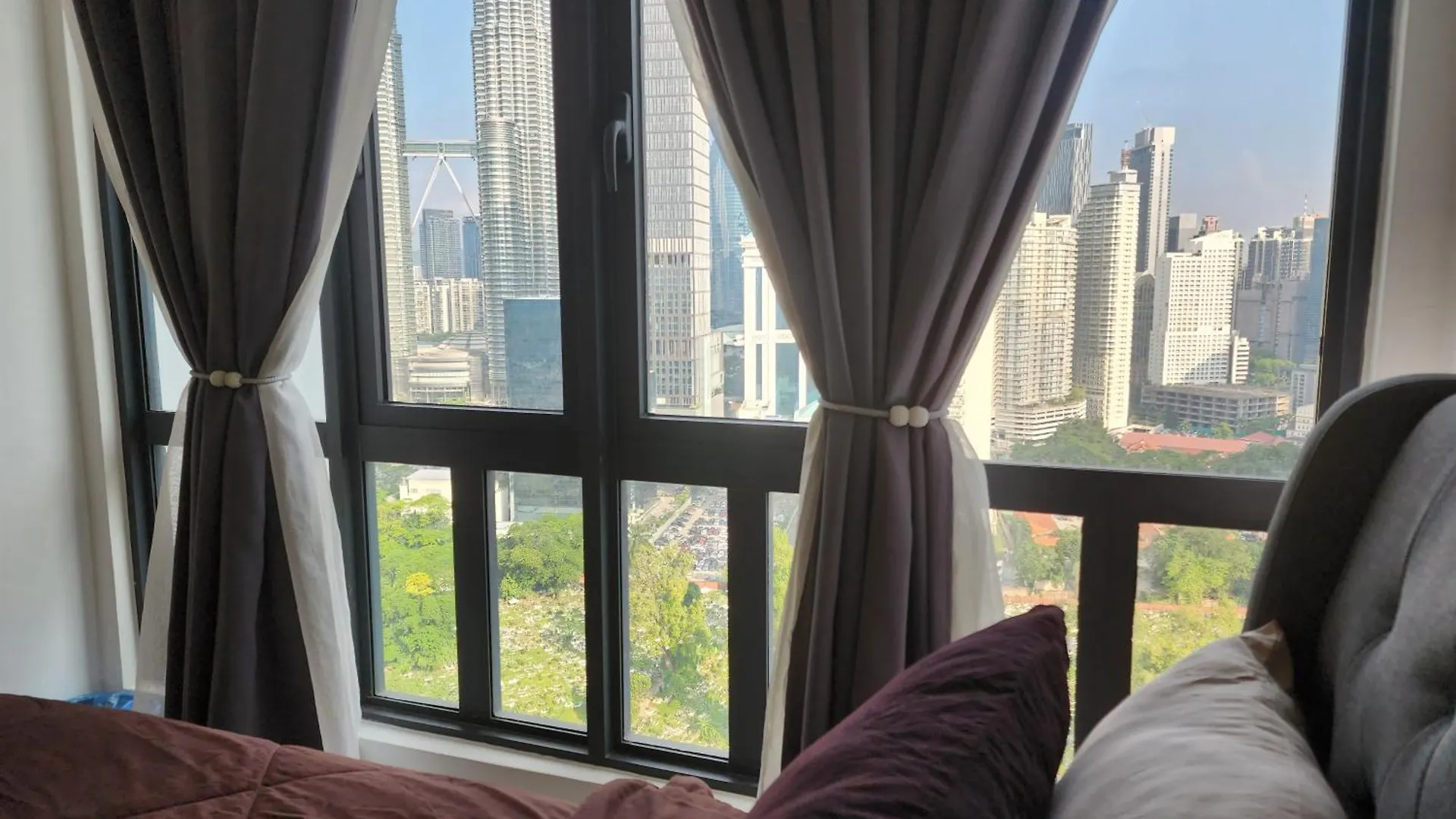 Legasi Kampung Baru Guest House By Rumahrehat Twin Tower View Kuala Lumpur