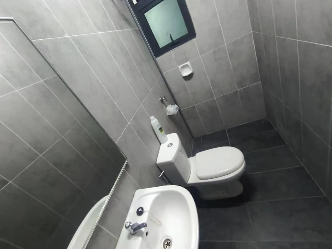 Legasi Kampung Baru Guest House By Rumahrehat Twin Tower View Kuala Lumpur Apartment
