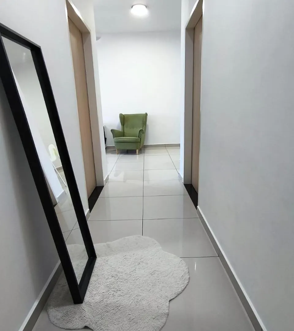 Legasi Kampung Baru Guest House By Rumahrehat Twin Tower View Kuala Lumpur Malaysia