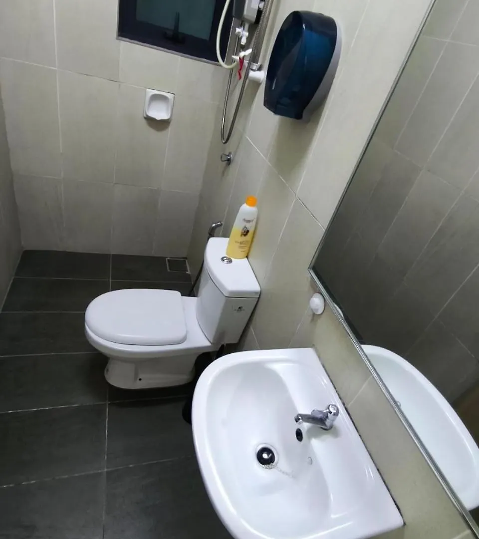 Legasi Kampung Baru Guest House By Rumahrehat Twin Tower View Kuala Lumpur 0*,  Malaysia